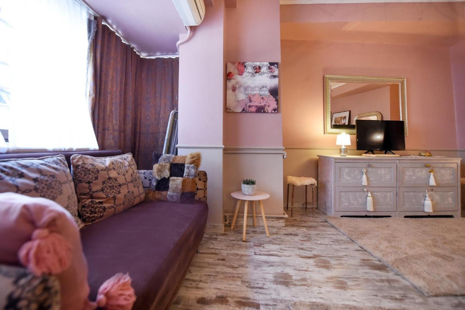 Magic Studio - A Central Fairytale Experience Bucureşti Exterior foto